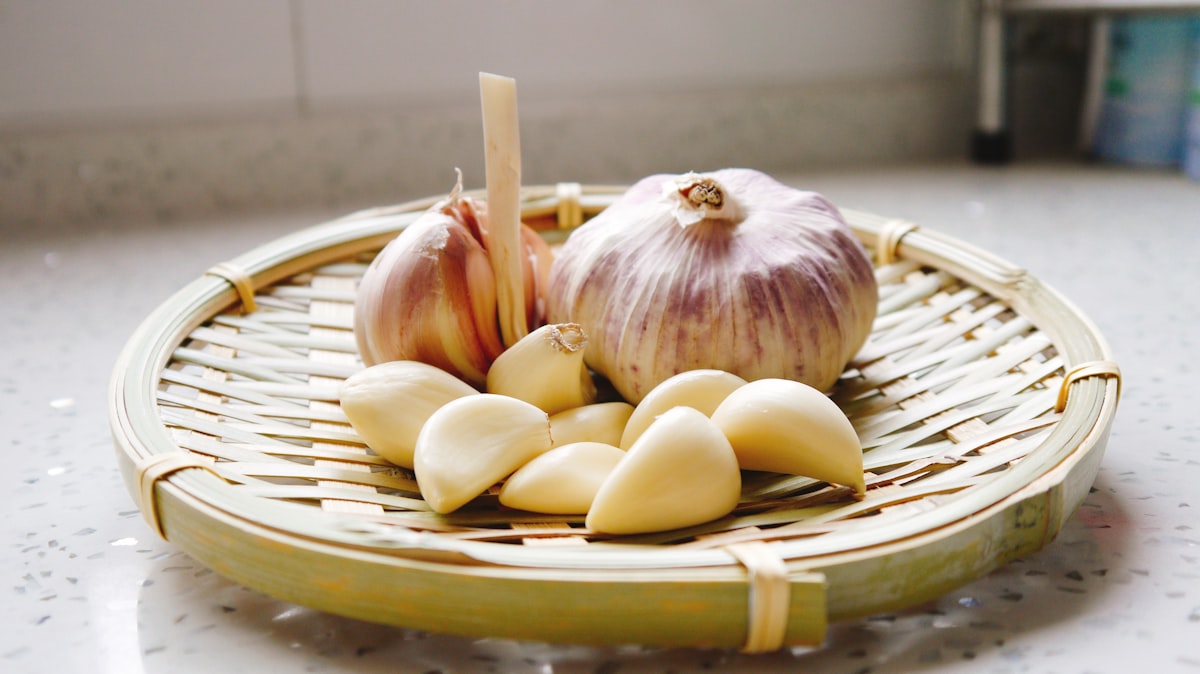 Especias y hierbas aromáticas variadas
